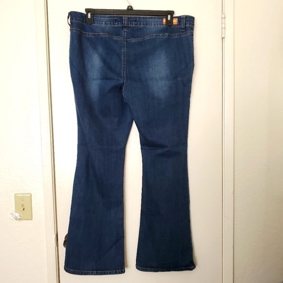 Thread market plus jeans - Picture 3 of 5